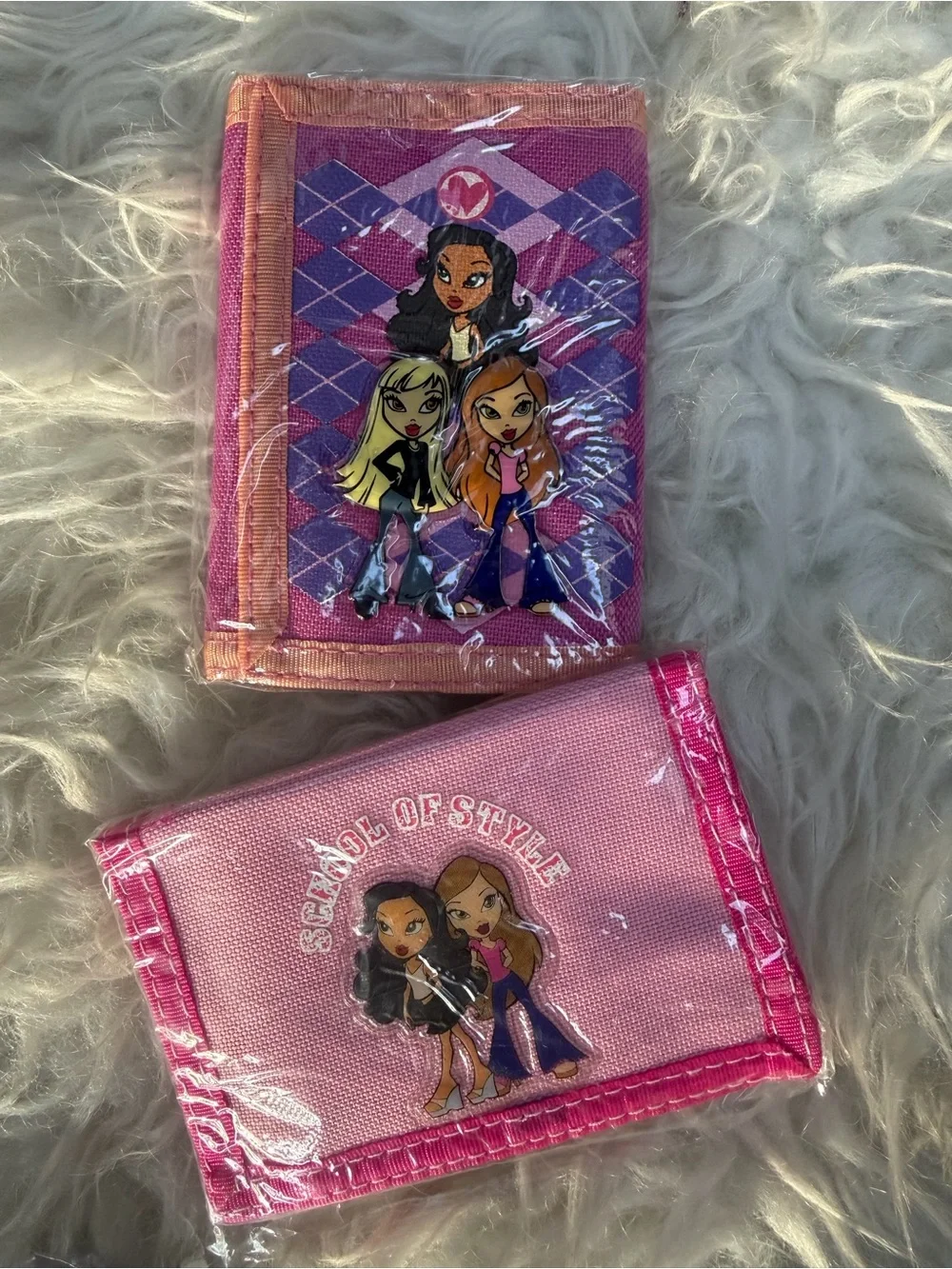 Bratz 2000s pink & purple zip up wallets with cartoon girls graphic #y2k #kidcor